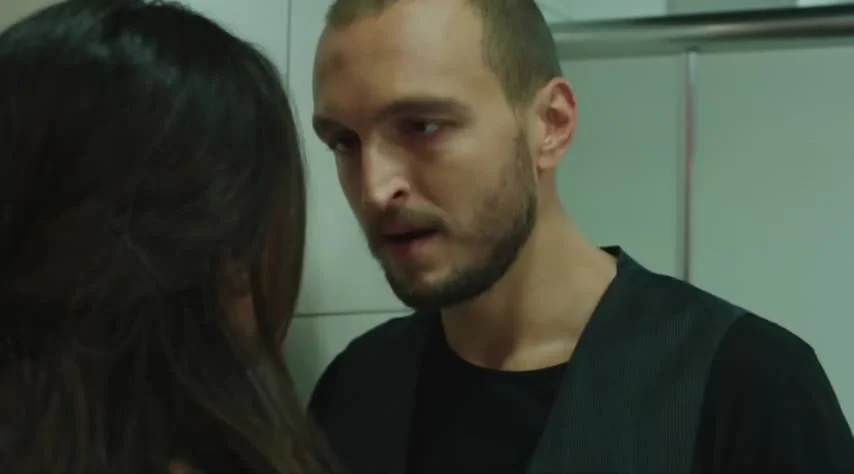 Кадры из сериала Грязные деньги, лживая любовь 4 серия 2 сезон (2014)